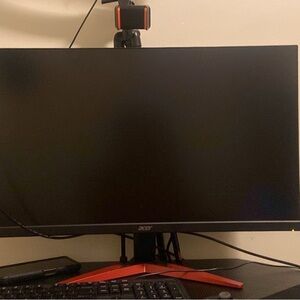 Nitro Pc comes with 2 controllers,and studio equipment